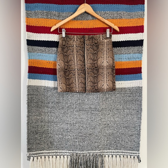 Windsor Snake Print Mini Skirt - Picture 14 of 16